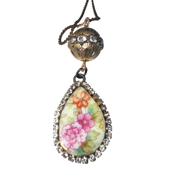 Bavaria China Teardrop Floral Pendant Necklace W/ Rhinestones & Gold-Tone Chain - Picture 5 of 14
